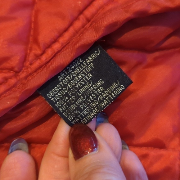 Vtg. Red Vest Chavarari Germany Bavarian quilted vest corduroy collar sz S - Picture 8 of 13